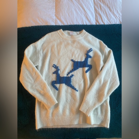 Christmas/holiday sweater - Picture 1 of 3